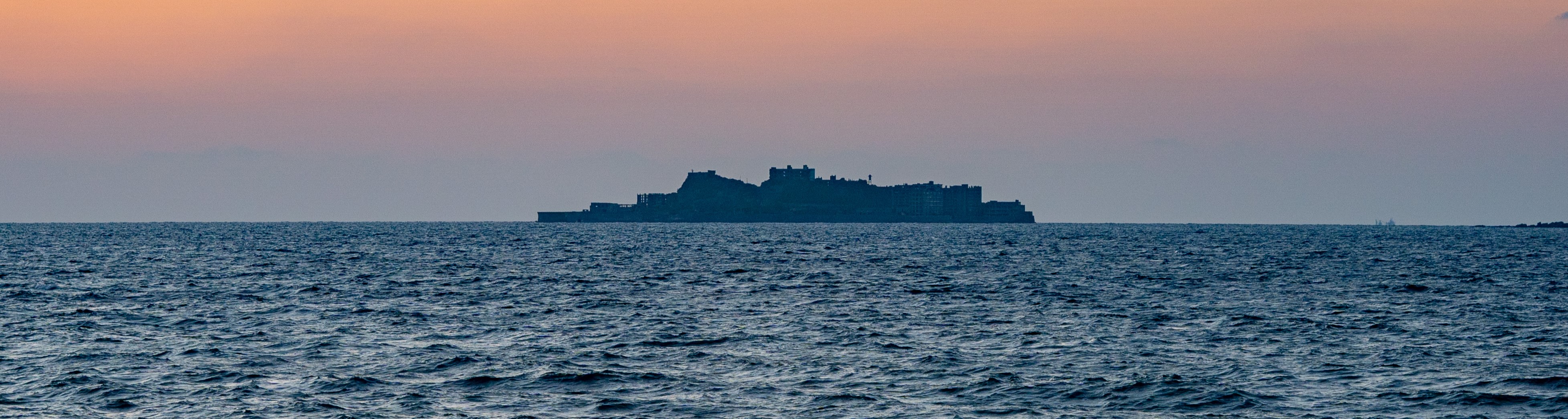 軍艦島