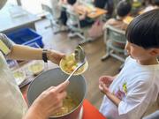 サミット給食の様子