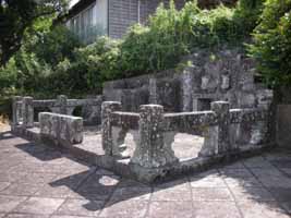 鉅鹿家魏之琰兄弟の墓