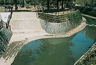 親水護岸の画像