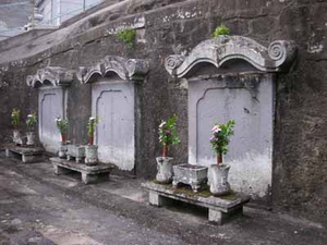 福済寺の唐僧墓地