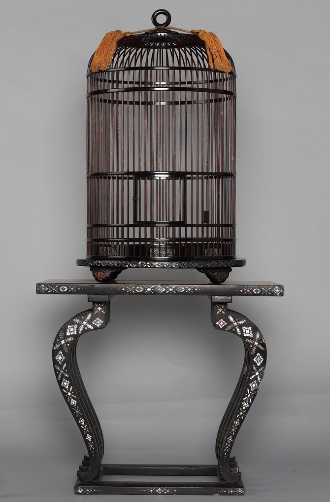鼈甲鳥籠・螺鈿台2