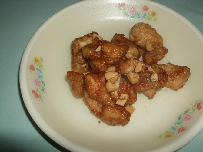 鶏肉のピーナッツがらめの画像