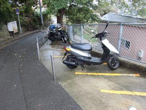 東山町二輪車等駐車場の画像1