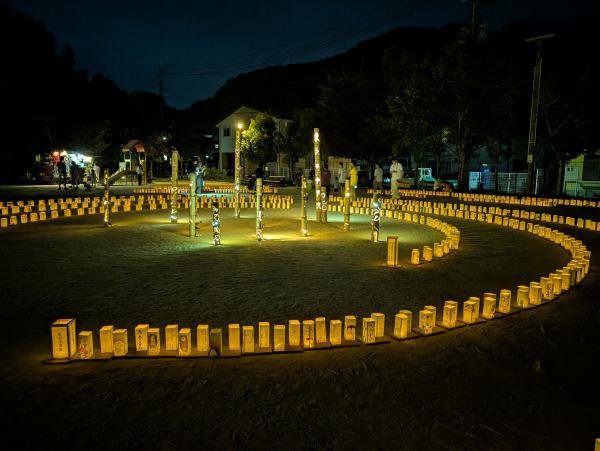 八郎川慰霊の灯02