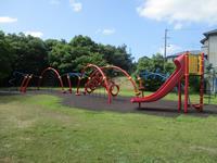 東公園　遊具3