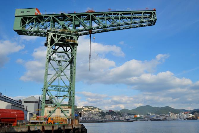 三菱長崎造船所　ジャイアント・カンチレバークレーン