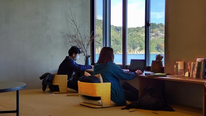 テレワークの様子