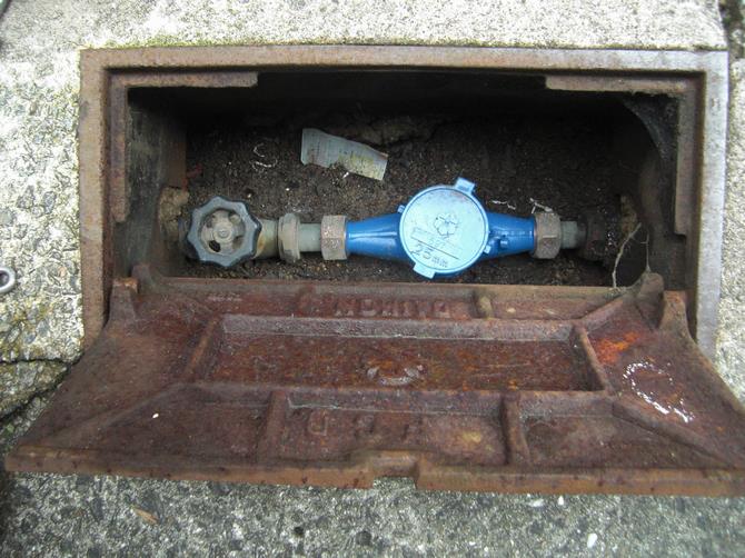 メーターボックス内